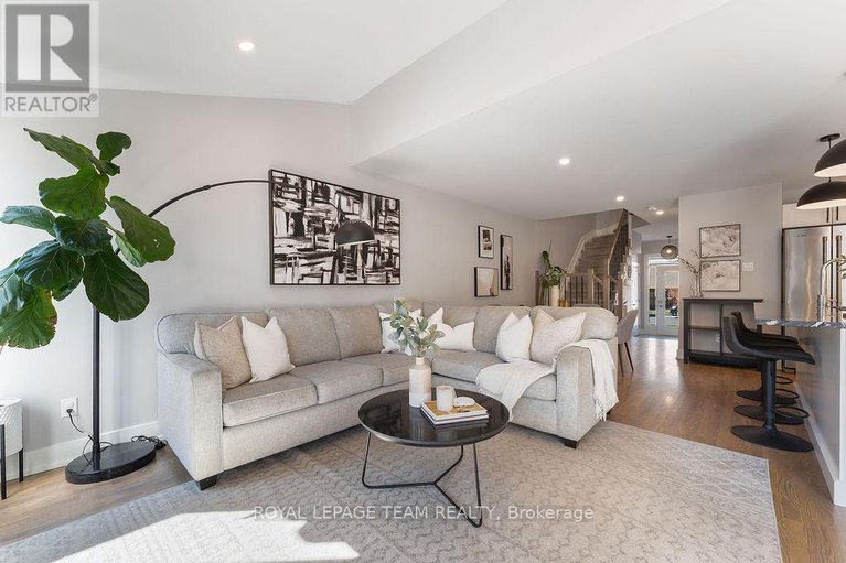 28963123/321-proud-walk/stittsville-south/ottawa/ontario/K2S2L6_26
