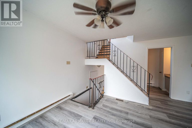 28835290/294-therese-avenue/town-of-rockland/clarence-rockland/ontario/K4K1G9_14