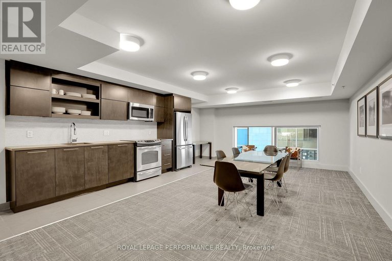 29456392/413-88-richmond-road/westborohampton-park/ottawa/ontario/K1Z0B1_24