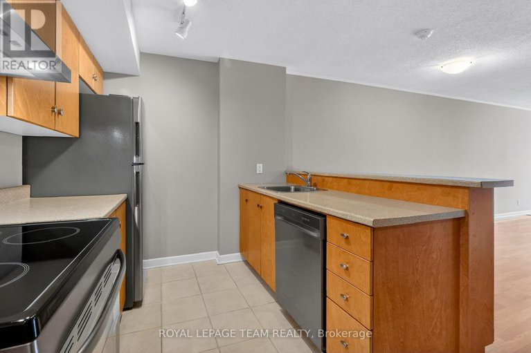 29253841/804-138-somerset-street-w/ottawa-centregolden-triangle/ottawa/ontario/K2P0A3_27