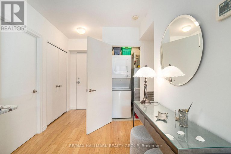 29165513/1601-445-laurier-avenue-w/ottawa-centre/ottawa/ontario/K1N6R4_17