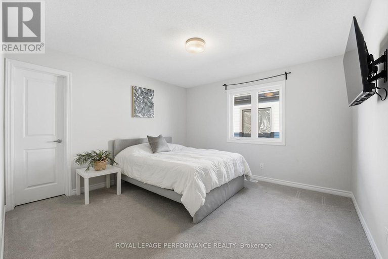 29330579/162-lumen-place/orleans-village/ottawa/ontario/K1W0T1_31