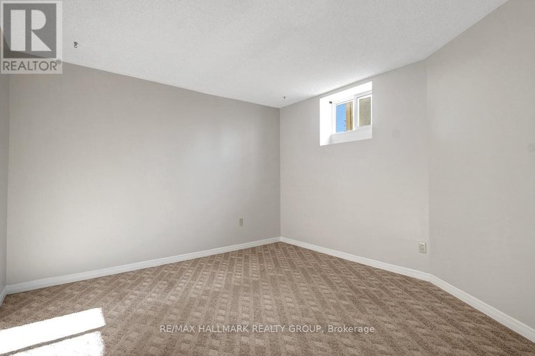 28869609/6957-notre-dame-street/chateauneuf/ottawa/ontario/K1C1H8_33