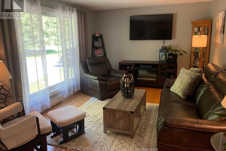 28823443/690-limerick-road/north-grenville-twp-kemptville-south/north-grenville/ontario/K0G1T0_6