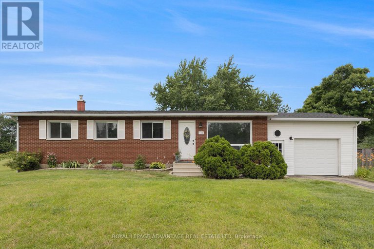 28608040/136-stamford-drive/drummond-n-elmsley-drummond-twp/drummondnorth-elmsley/ontario/K7H1A5_4