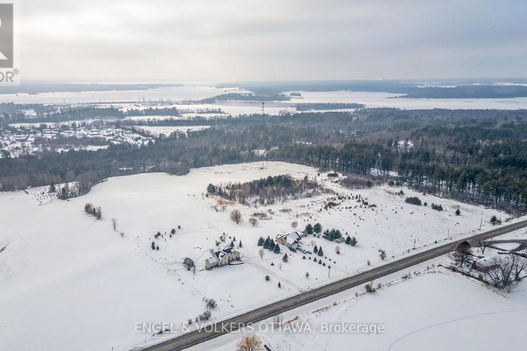 29381440/5165-canon-smith-drive/fitzroy/ottawa/ontario/K0A1X0_46