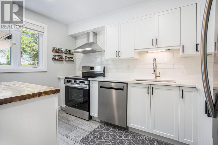 28865552/77-1642-du-sommet-place/chateauneuf/ottawa/ontario/K1C4Y9_8