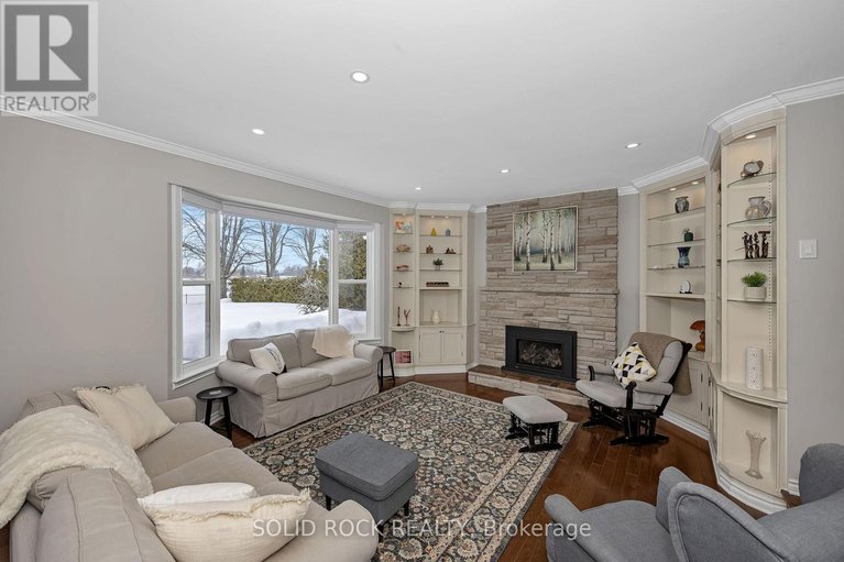 29414466/3710-river-road/north-grenville-twp-kemptville-east/north-grenville/ontario/K4M1B4_12