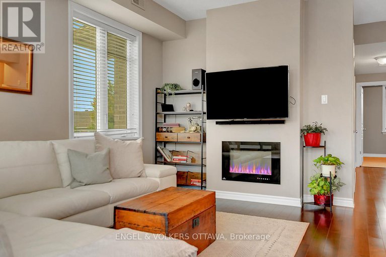 28759524/e-188-hornchurch-lane/longfields/ottawa/ontario/K2J2T3_10