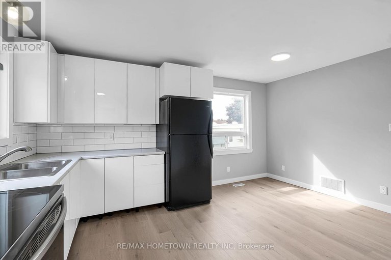 28791657/35-hustler-crescent/iroquois/south-dundas/ontario/K0E1K0_10