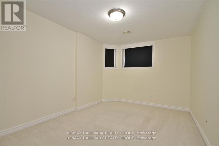28687556/148-paseo-private/centrepointe/ottawa/ontario/K2G4N7_28