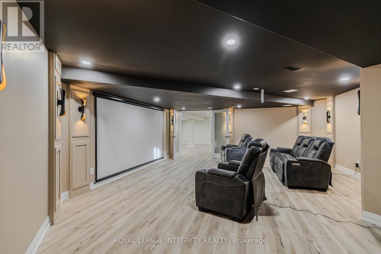 28879207/5884-earlscourt-crescent/manotick-east-to-manotick-station/ottawa/ontario/K4M1K2_43