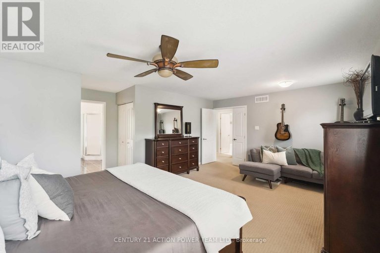 28609909/2101-hallendale-street/springridgeeast-village/ottawa/ontario/K4A4S1_20