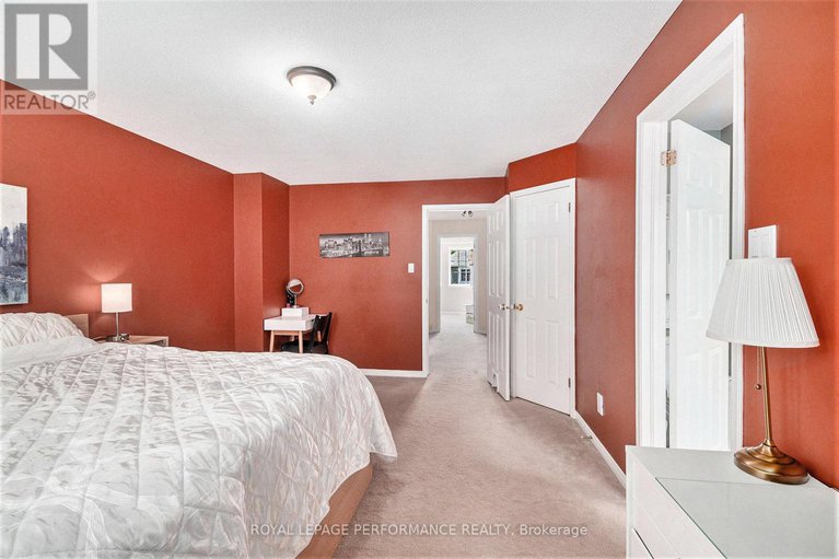28628881/975-goose-river-avenue/riverside-southgloucester-glen/ottawa/ontario/K1V1T8_24