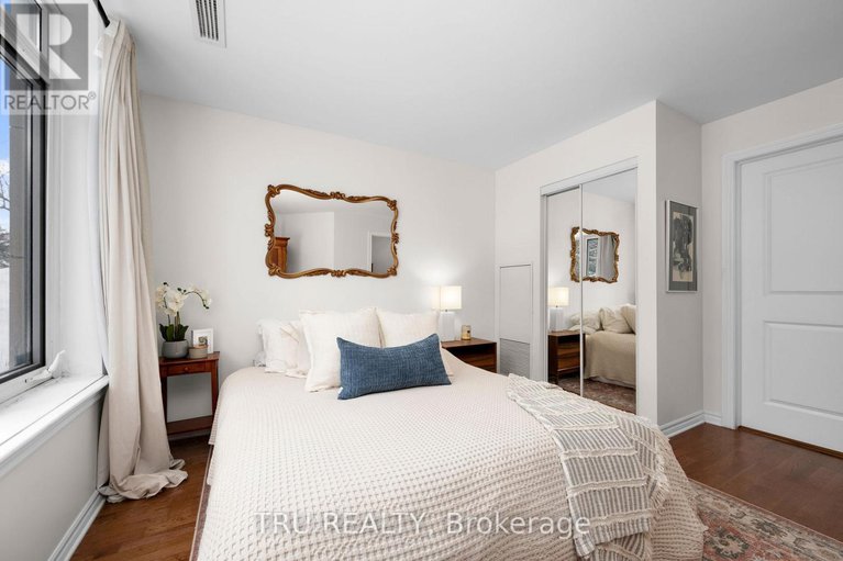 29302408/104-314-central-park-drive/central-park/ottawa/ontario/K2C0R2_21