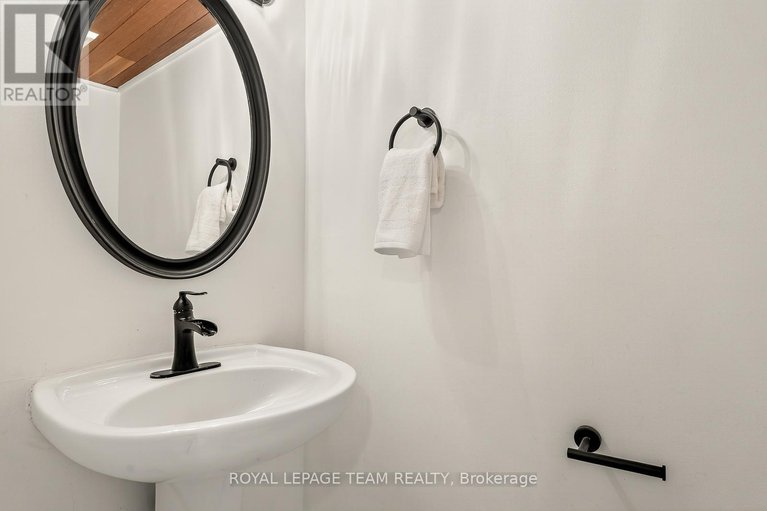 29032927/25-sheba-private/manor-park/ottawa/ontario/K1K4K8_11