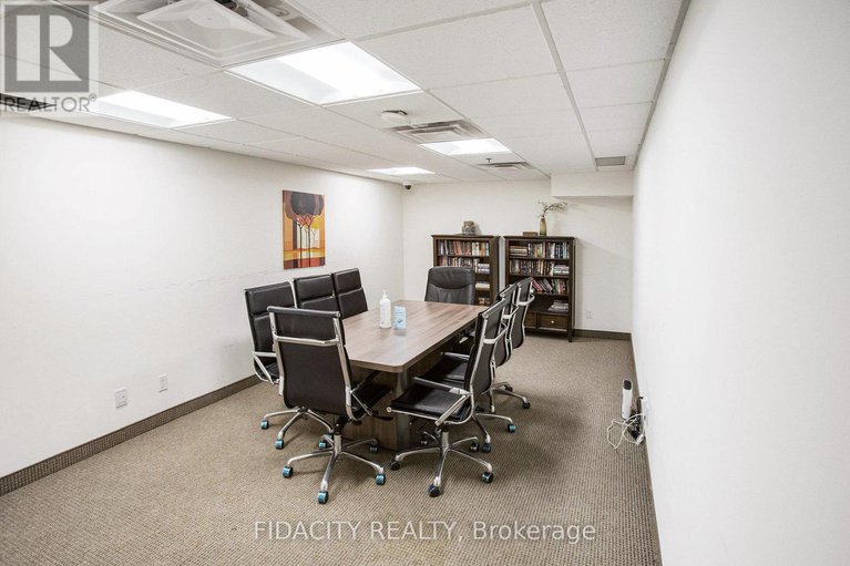 28466126/1105-242-rideau-street/sandy-hill/ottawa/ontario/K1N0B7_18