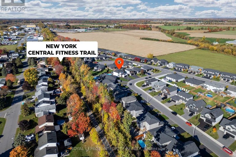 29651111/204-hybrid-street/embrun/russell/ontario/K0A1W0_30