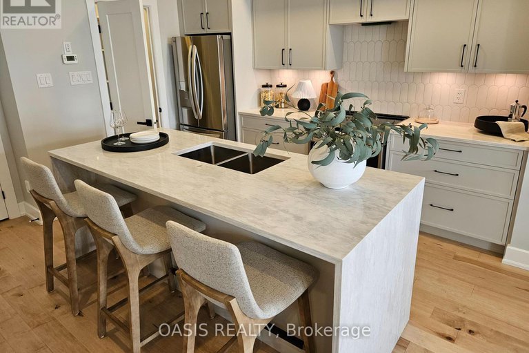 28348906/81-rawah-private/stittsville-south/ottawa/ontario/K2S3E2_9
