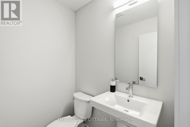 29451263/3059-showcase-crescent/riverside-southgloucester-glen/ottawa/ontario/K4M1B2_6