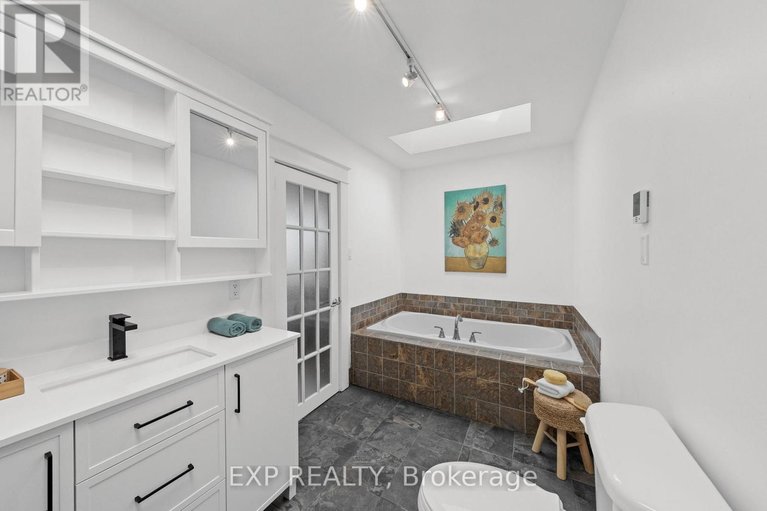 29682338/10-lakeside-avenue/dows-lake/ottawa/ontario/K1S3H2_33