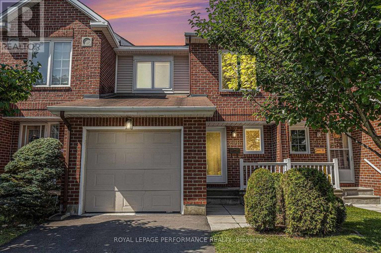 28553456/2015-summerfields-crescent/chapel-hill/ottawa/ontario/K1C7B4_2