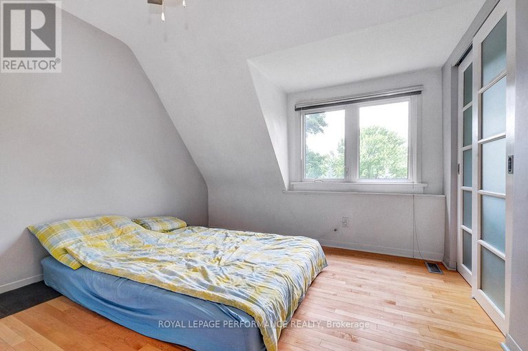 28158487/529-echo-drive/ottawa-east/ottawa/ontario/K1S1N7_12