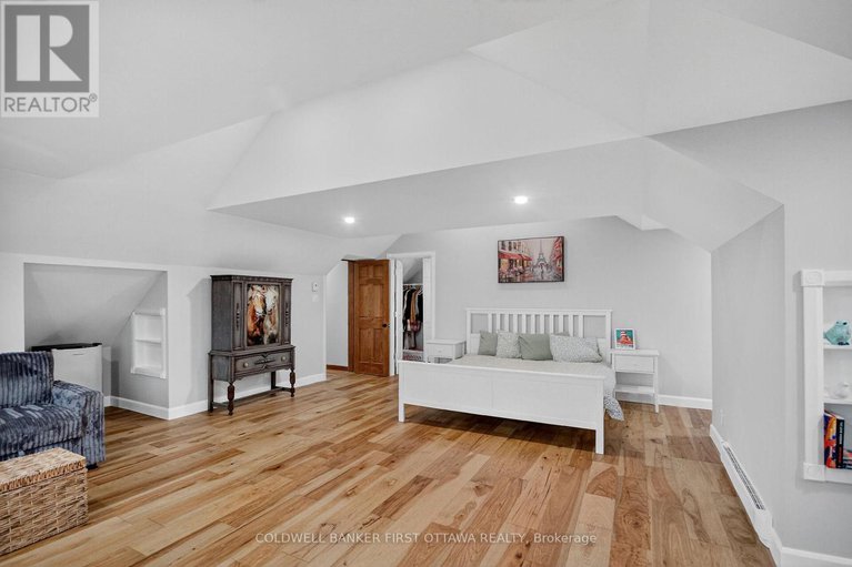 29056835/2889-swale-road/osgoode-twp-south-of-reg-rd-6/ottawa/ontario/K4P1N2_16