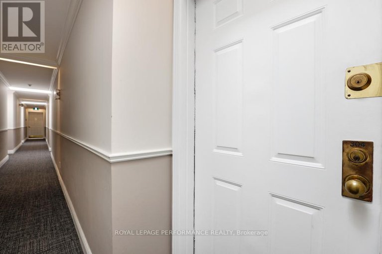 28821166/304-100-bruyere-street/lower-townbyward-market/ottawa/ontario/K1N5C6_5