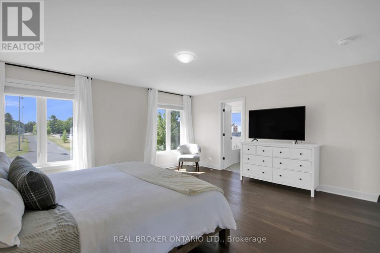 28766291/134-crevasse-road/mer-bleuebradley-estatesanderson-park/ottawa/ontario/K1W0P9_17
