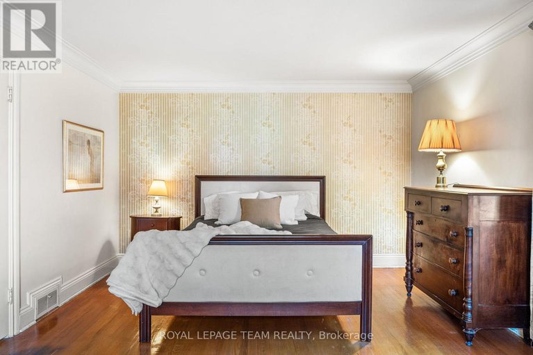 29064217/516-kenwood-avenue/mckellarhighland/ottawa/ontario/K2A0L6_19