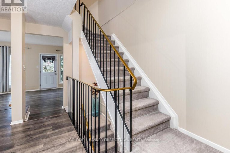 28970116/86-lightfoot-place/katimavik/ottawa/ontario/K2L3L9_19