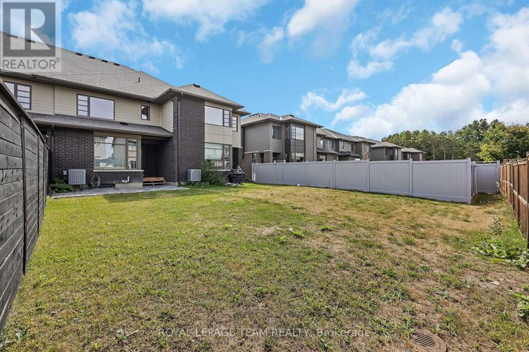 28811233/522-borbridge-avenue/riverside-southgloucester-glen/ottawa/ontario/K4M0H9_44