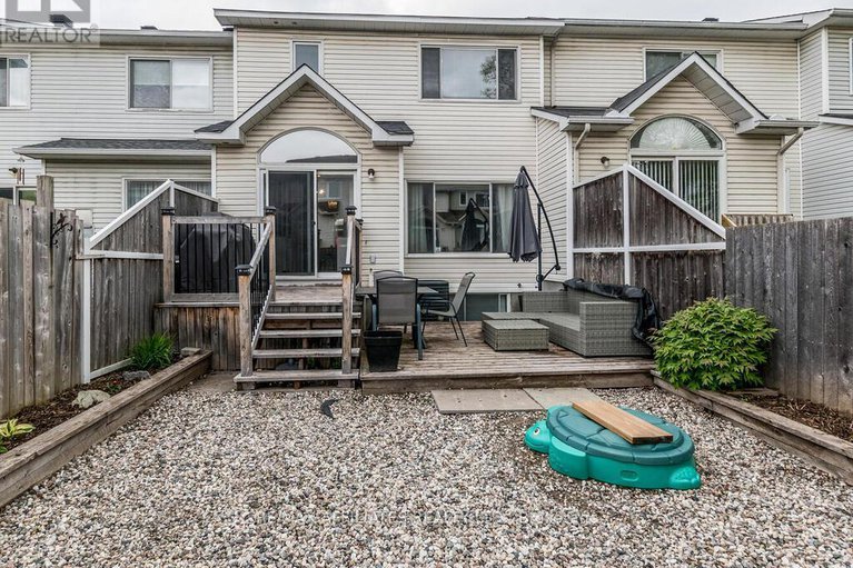 28629180/6-eagleview-street/emerald-meadowstrailwest/ottawa/ontario/K2M2R2_28