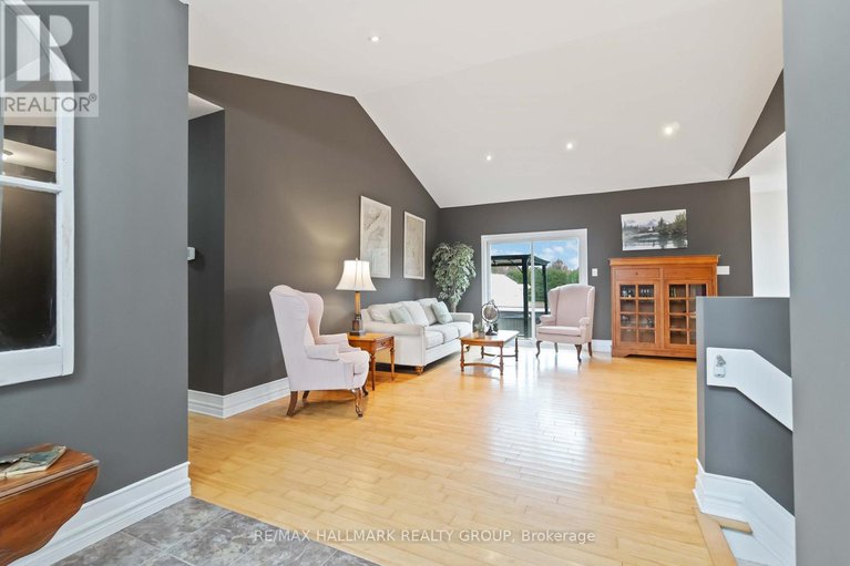 29066036/2030-kingsley-street/clarencerockland-twp/clarence-rockland/ontario/K0A1E0_6