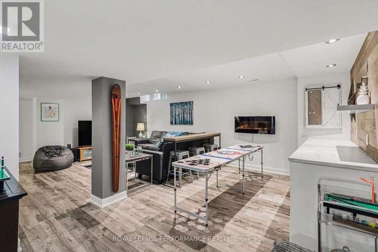 29602570/1006-sheenboro-crescent/fallingbrookpineridge/ottawa/ontario/K4A3M8_30