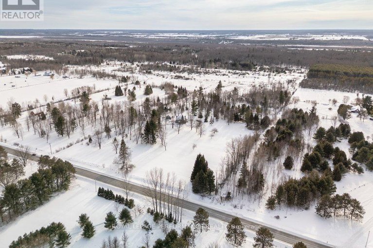 29392301/3125-torwood-drive/dunrobin-shores/ottawa/ontario/K0A1T0_35