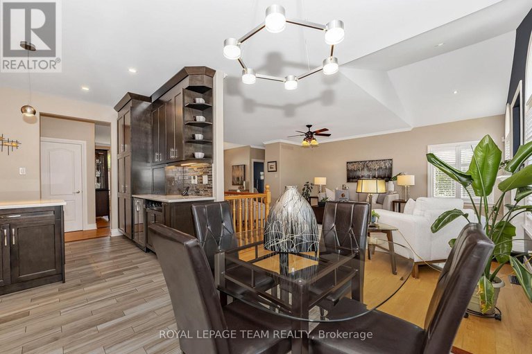 28423475/1426-spartan-grove-street/greely/ottawa/ontario/K4P1R6_15