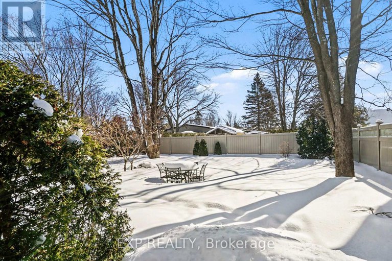 29392142/24-woodburn-drive/blackburn-hamlet/ottawa/ontario/K1B3A7_41