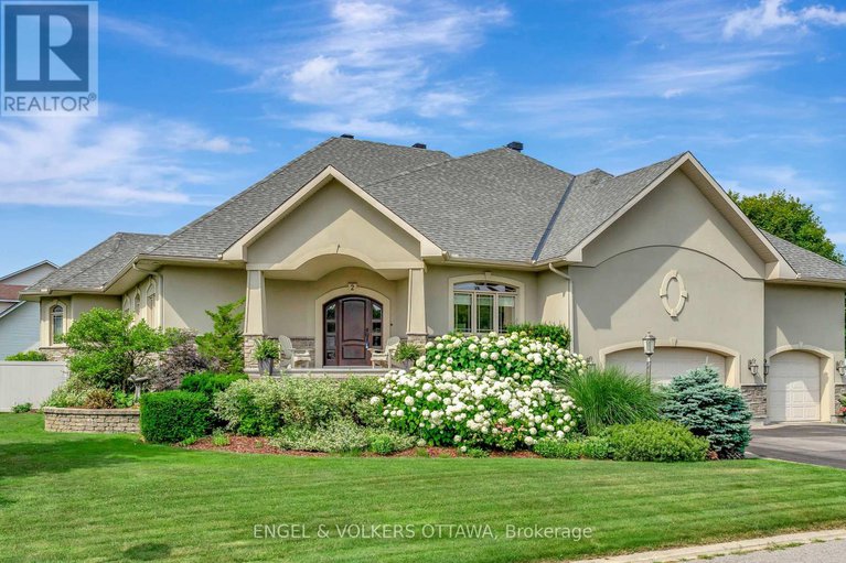 28597726/2-beechgrove-gardens/stittsville-south/ottawa/ontario/K2S1R1_1