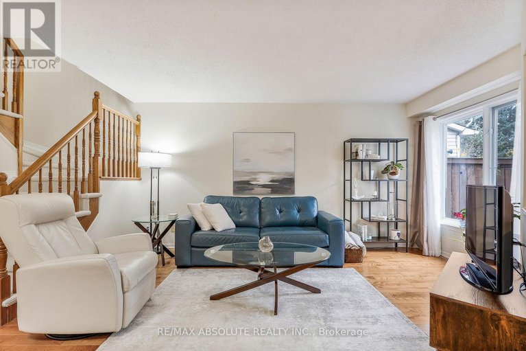 29303295/11-foxden-place/hunt-club-park/ottawa/ontario/K1G6A5_5