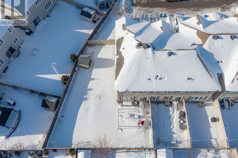 29333513/636-pamplona-private/stonebridge/ottawa/ontario/K2J5T4_90