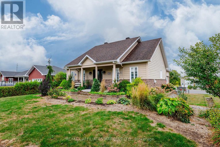 28911560/100-front-street-e/alexandria/north-glengarry/ontario/K0C1A0_4