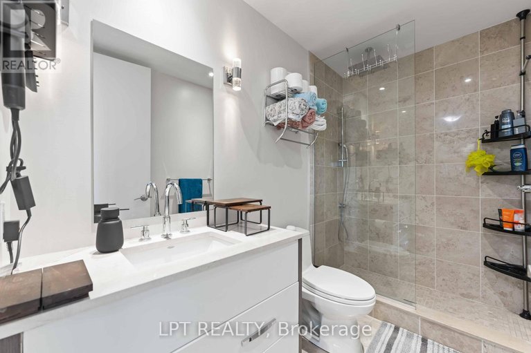 29590861/307-111-champagne-avenue-s/west-centre-town/ottawa/ontario/K1S5V3_26