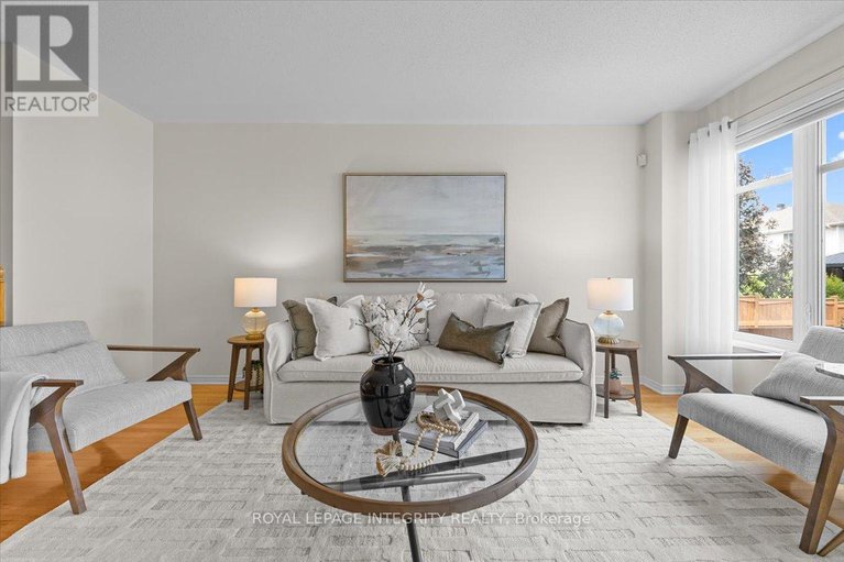 28809017/2093-bergamot-circle/springridgeeast-village/ottawa/ontario/K4A4R4_11