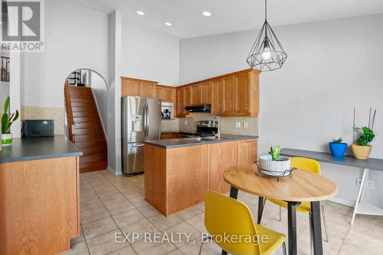 28687112/111-coursier-crescent/avalon-east/ottawa/ontario/K4A4N4_12