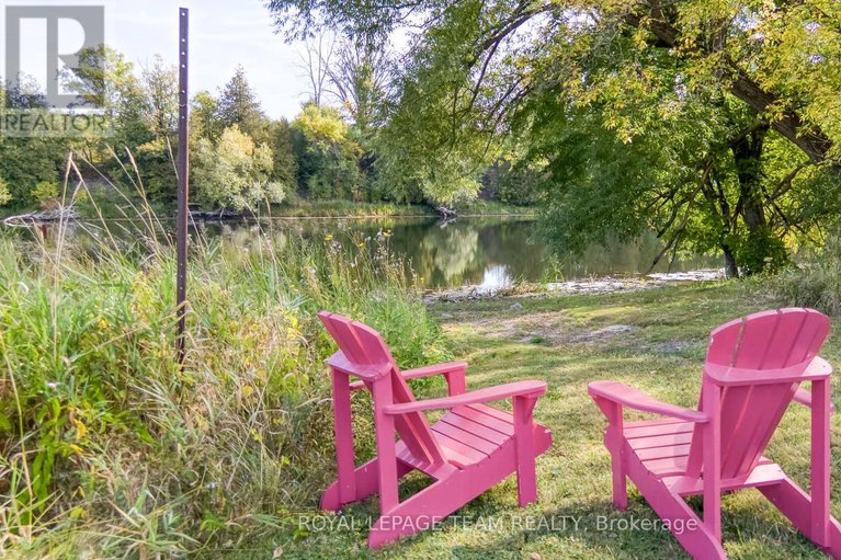 28888820/48-mill-street/almonte/ontario/K0A1A0_7