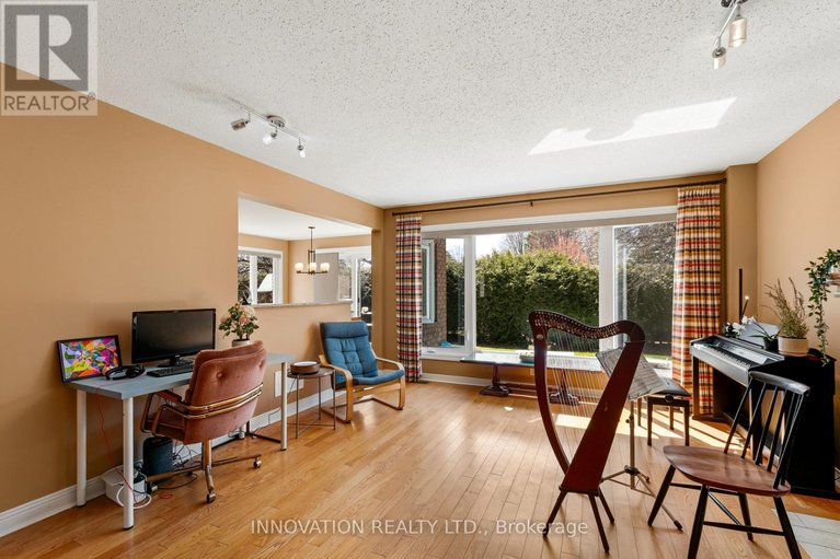 29676438/32-marble-arch-crescent/centrepointe/ottawa/ontario/K2G5S3_19