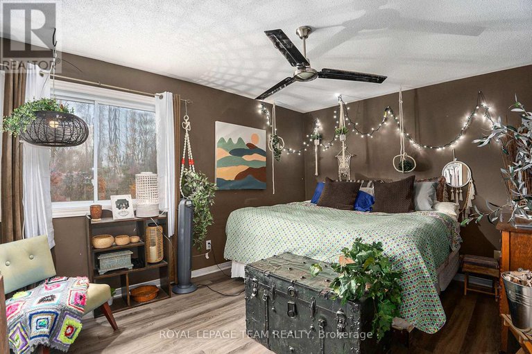 29038765/4-black-walnut-road/north-grenville-twp-kemptville-east/north-grenville/ontario/K0G1J0_16