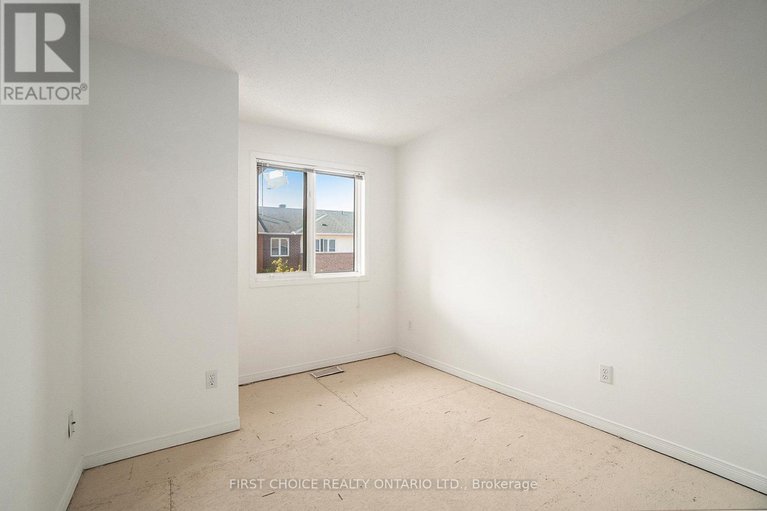 28841581/15-drayton-private/cfb-rockcliffe-and-area/ottawa/ontario/K1K4R1_13